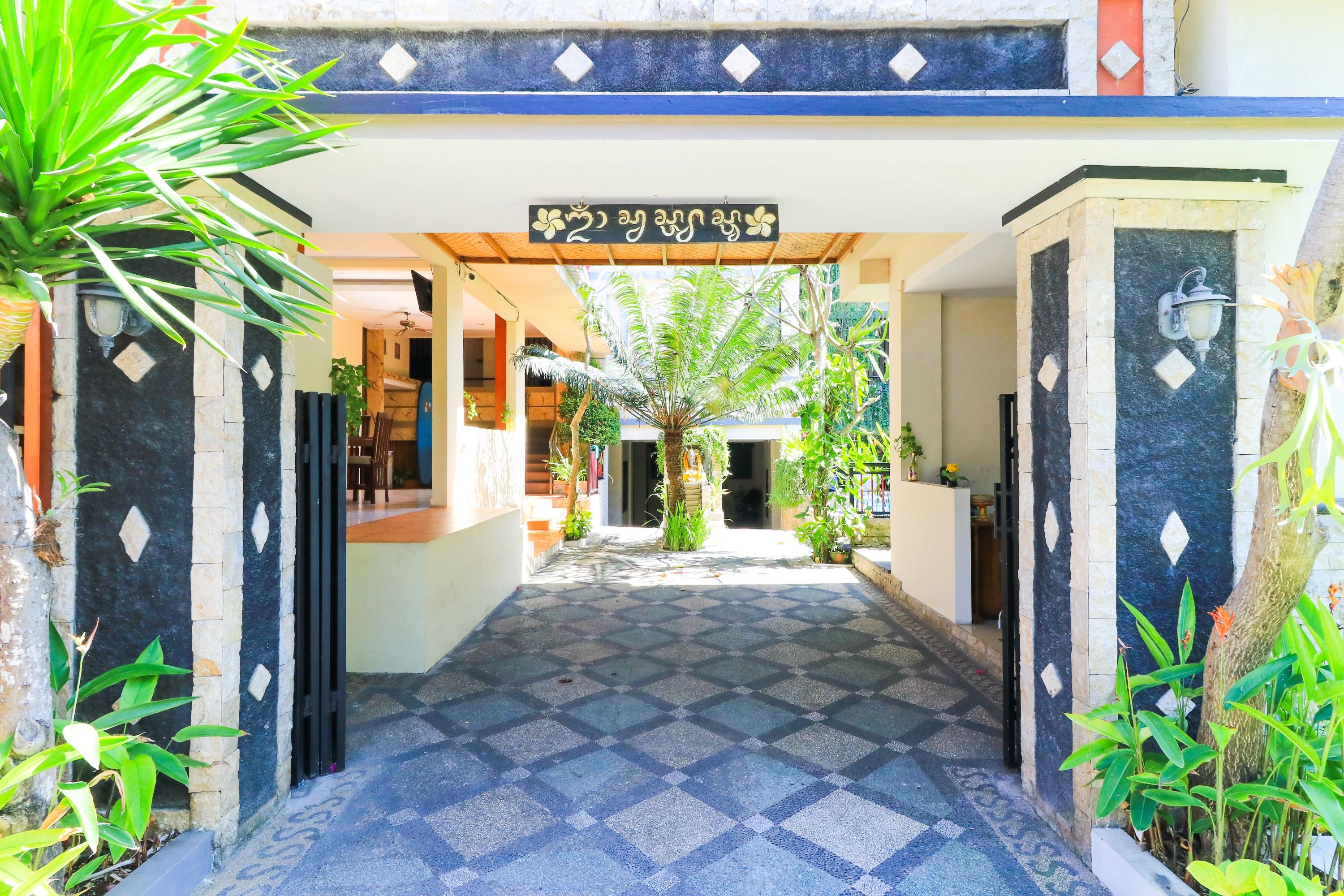 รันตุนส์ เพลซ Hotel Kutuh ภายนอก รูปภาพ