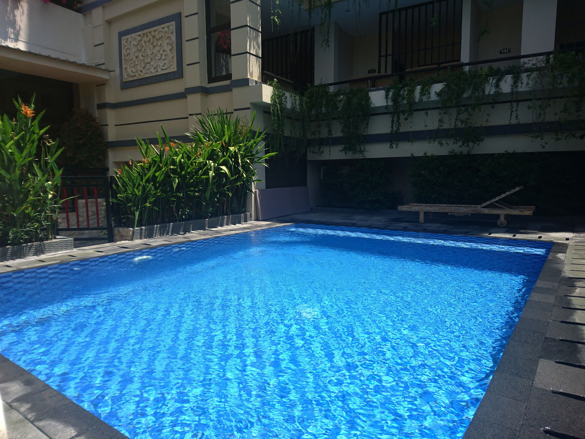 รันตุนส์ เพลซ Hotel Kutuh ภายนอก รูปภาพ